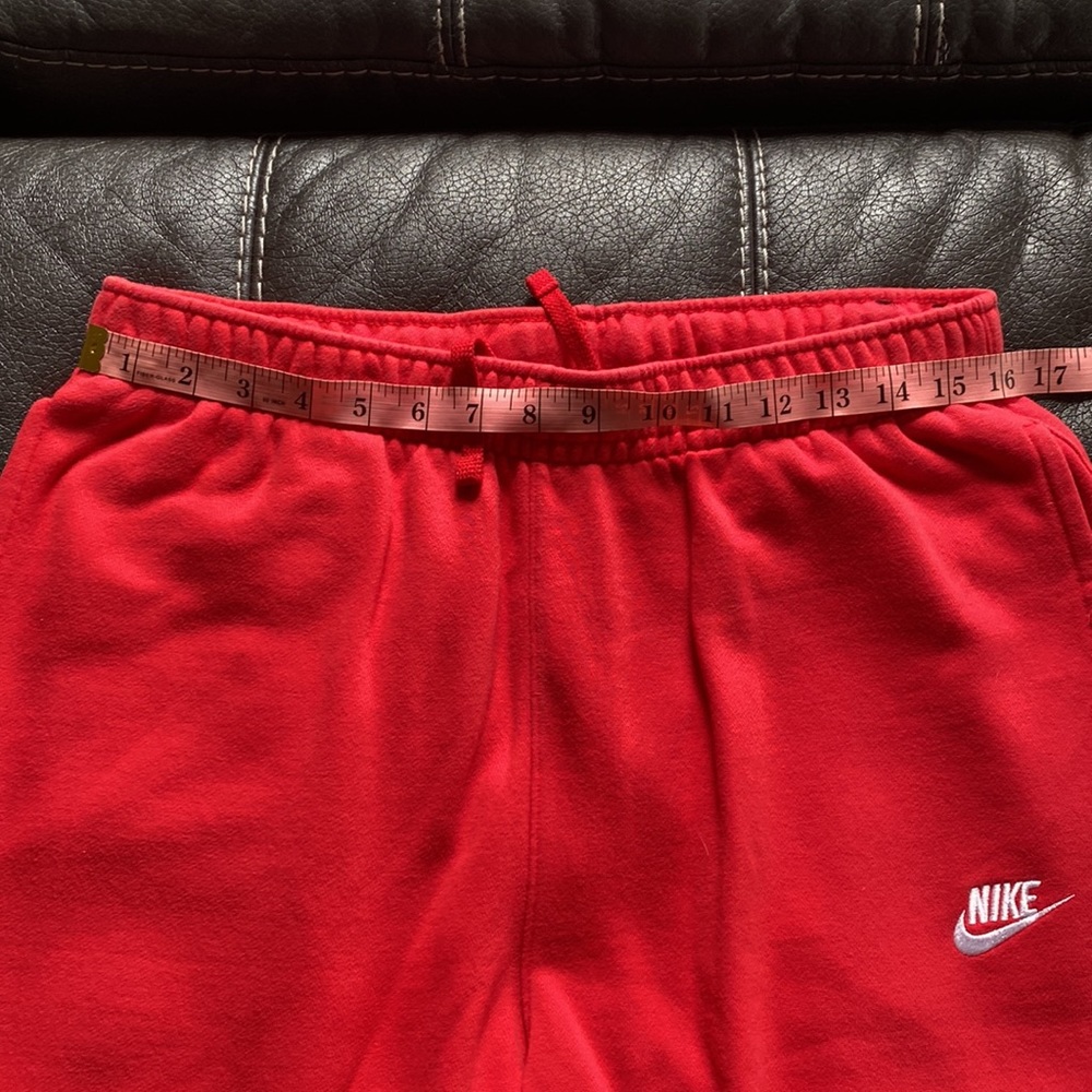 Nike Men’s Red Club Fleece Sweatpants - Picture 6 of 8